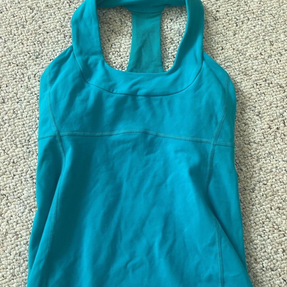 Lululemon tank size 6